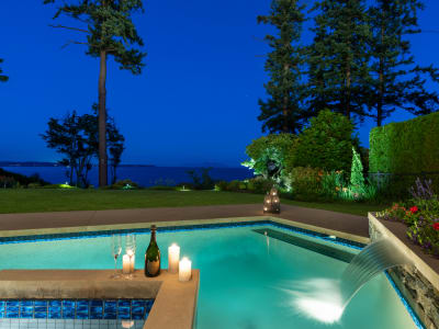 Luxury estate at South Surrey — photo 26