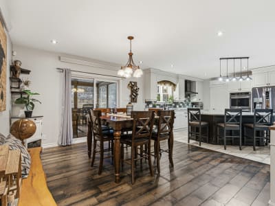 Luxury estate at 265 Rue Rosedale, Ayer's Cliff, QC — photo 11