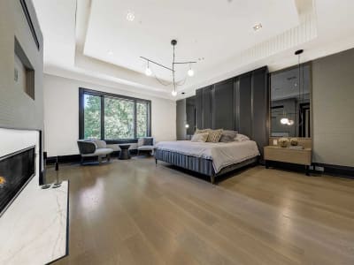 Luxury estate at 211 Glencairn Avenue, Toronto — photo 11