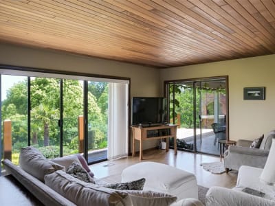 Luxury estate at 5489 Forest Hill Road, Victoria, BC — photo 9
