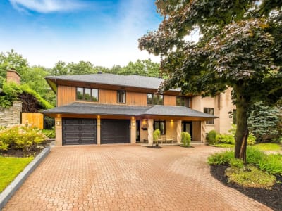 Luxury estate at 1630 Rue du Mont, St-Bruno-de-Montarville, QC — photo 1