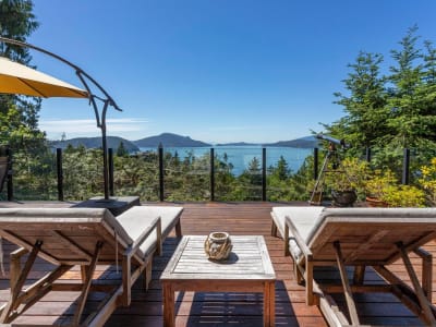 Luxury estate at 220 Panorama Road, Lions Bay, BC — photo 12