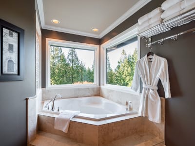 Luxury estate at 16455 89 Avenue, Surrey, BC — photo 6
