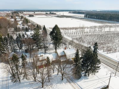 Luxury estate at 1365 Rue Principale, Saint-Paul-d'Abbotsford, QC — photo 37