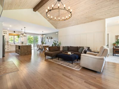 Luxury estate at 303 Rue Bergeron Est, Granby, QC — photo 9