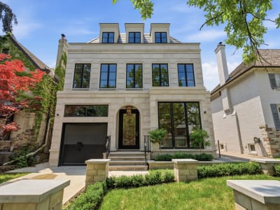 Luxury estate at 204 Forest Hill Road, Toronto, ON — photo 1