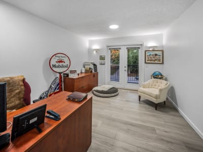 Luxury estate at 5011 Viceroy Drive Northwest, Calgary, AB — photo 10