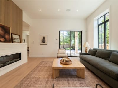 Luxury estate at 587 Oliver Street, Victoria, BC — photo 16