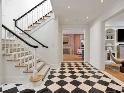 Luxury estate at 31 Sandringham Drive, Toronto — photo 3