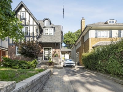 Luxury estate at 45 Lascelles Boulevard, Toronto, ON — photo 2