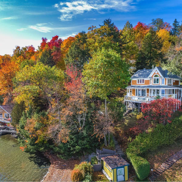 2-bedroom luxury home in 19 Chemin Girl's Camp, Mansonville, QC