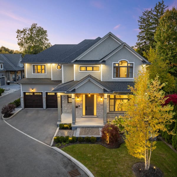 5-bedroom luxury home in 2265 Lakeshore Road #3, Burlington, ON