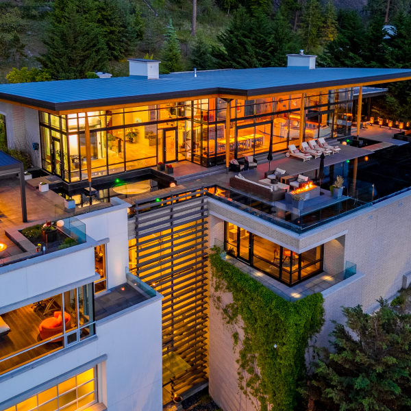 4-bedroom luxury home in 19 180 Sheerwater Court, Kelowna, BC