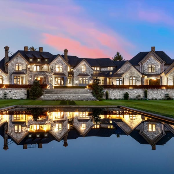 7-bedroom luxury home in 6124 272 Street, Langley, BC