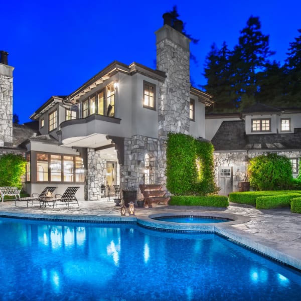 5-bedroom luxury home in 4672 Clovelly Walk, West Vancouver, BC