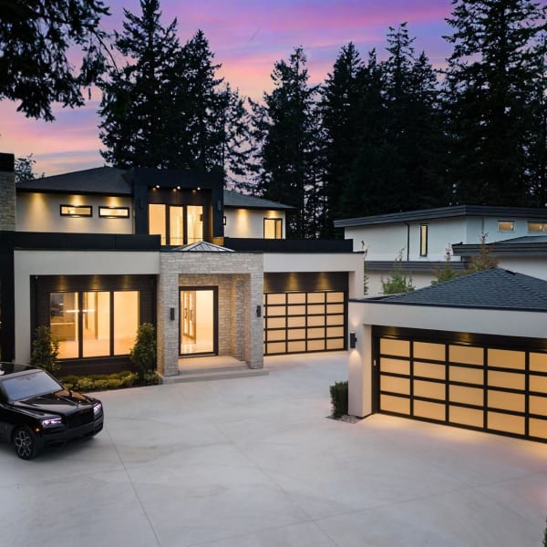7-bedroom luxury home in 2555 141 Street, Surrey, BC