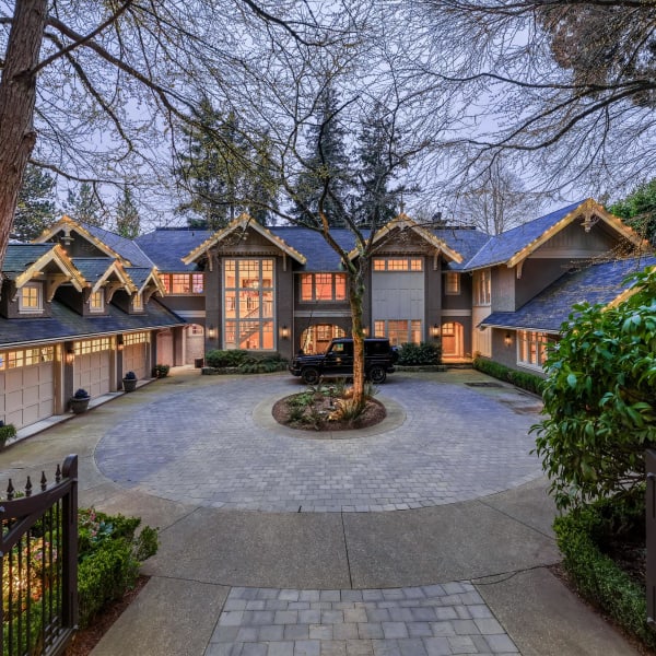 8-bedroom luxury home in 2958 Mathers Crescent, West Vancouver, BC