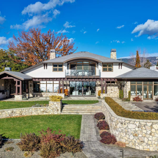 4-bedroom luxury home in 2423 Whitworth Road, West Kelowna, BC