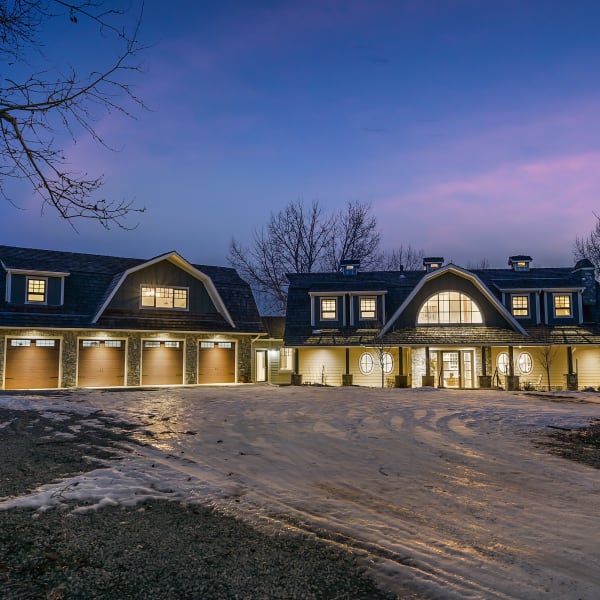 6-bedroom luxury home in 84 Eagle Butte Ranch, Calgary
