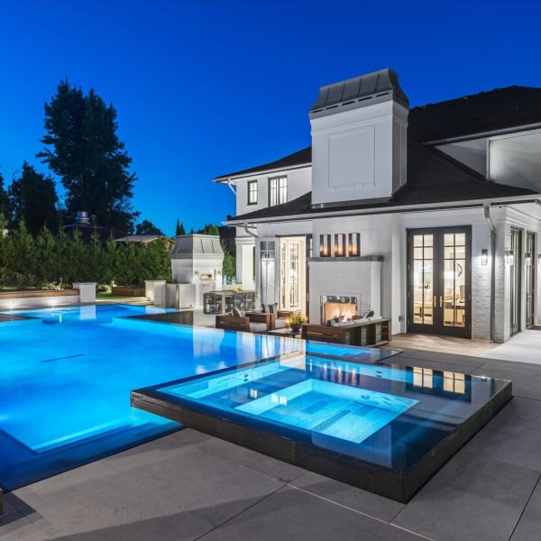 6-bedroom luxury home in 1126 Wolfe Ave, Vancouver