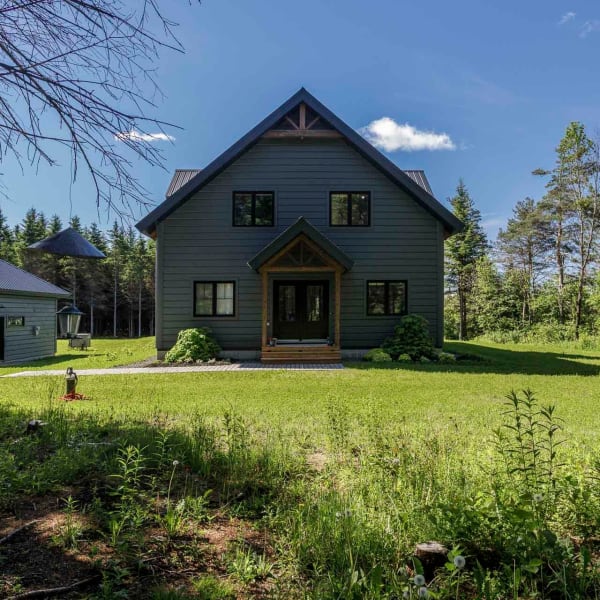 4-bedroom luxury home in 50 Chemin Lebel, Saint-Herménégilde, QC