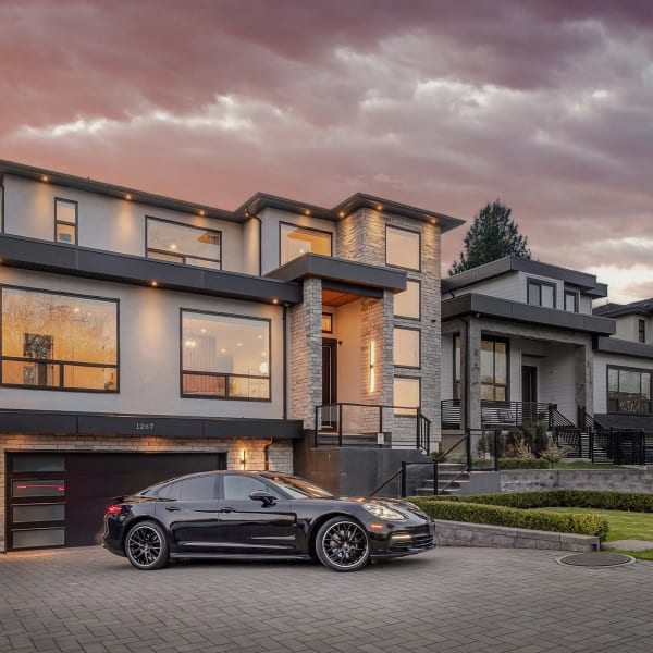 8-bedroom luxury home in 1267 160A Street, Surrey, BC