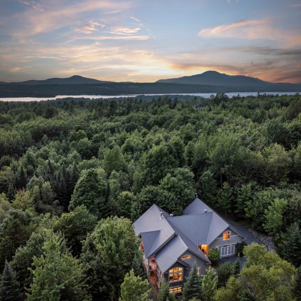 3-bedroom luxury home in 2100 Chemin de Georgeville, Magog, QC