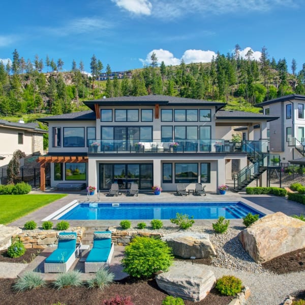 4-bedroom luxury home in 5710 Jasper Way, Kelowna, BC