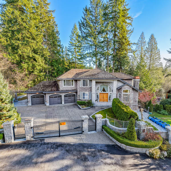 5-bedroom luxury home in 188 Wyndham Crescent, Anmore, BC
