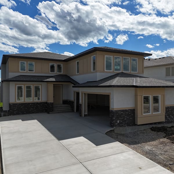 5-bedroom luxury home in 68 North Bridges Court, Langdon, AB