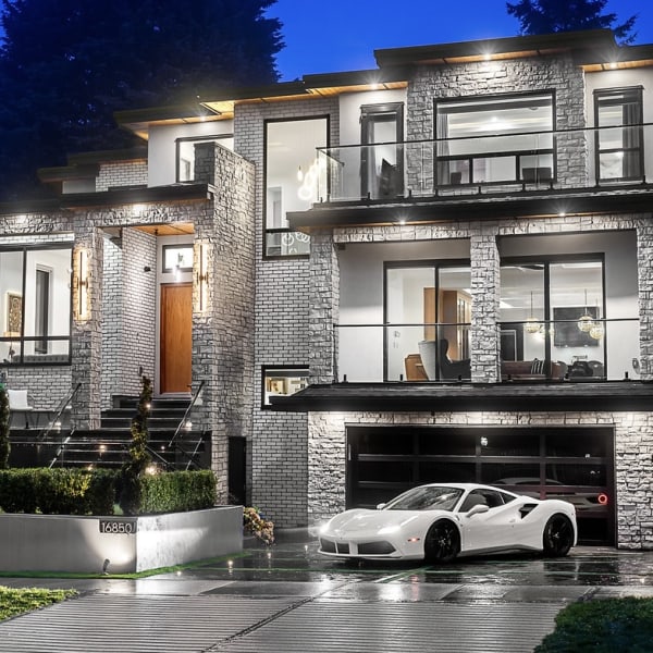 9-bedroom luxury home in 16850 106 Avenue, Surrey, BC