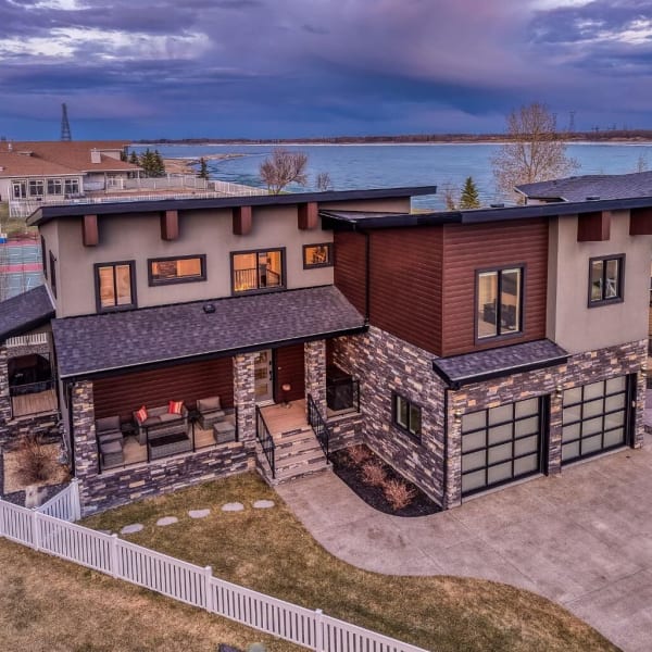 6-bedroom luxury home in 7055 35468 Range Road 30, Rural Red Deer County, AB
