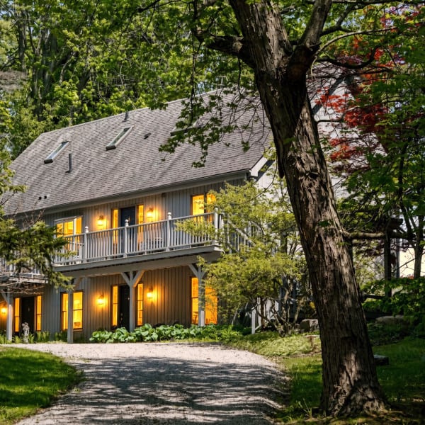 4-bedroom luxury home in 176 Weirs Lane, Hamilton, ON