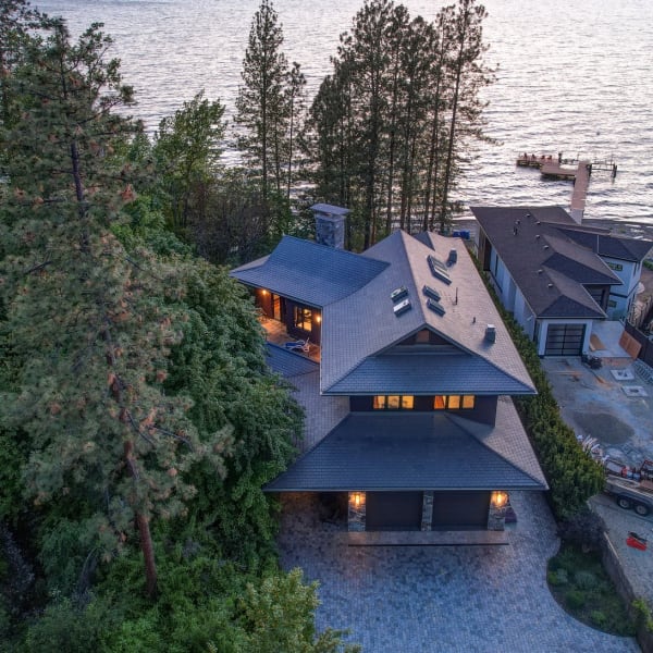 4-bedroom luxury home in 5308 Lakeshore Road, Kelowna, BC