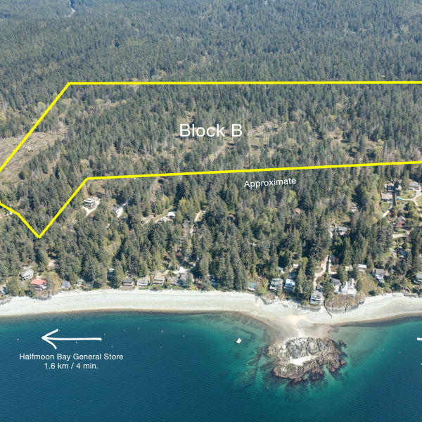 luxury home in Halfmoon Bay, BC, BC