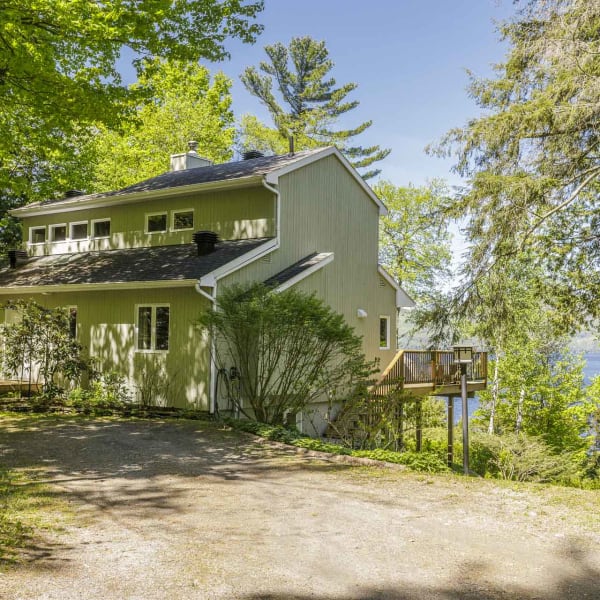 3-bedroom luxury home in 825 Descente 18, Ogden, QC