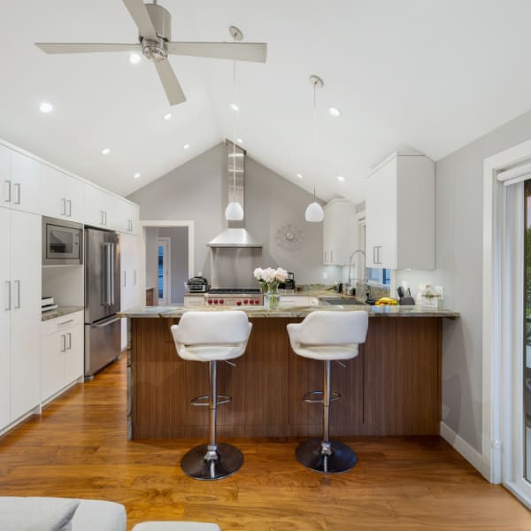 4-bedroom luxury home in 4786 Meadfeild Court, West Vancouver, BC