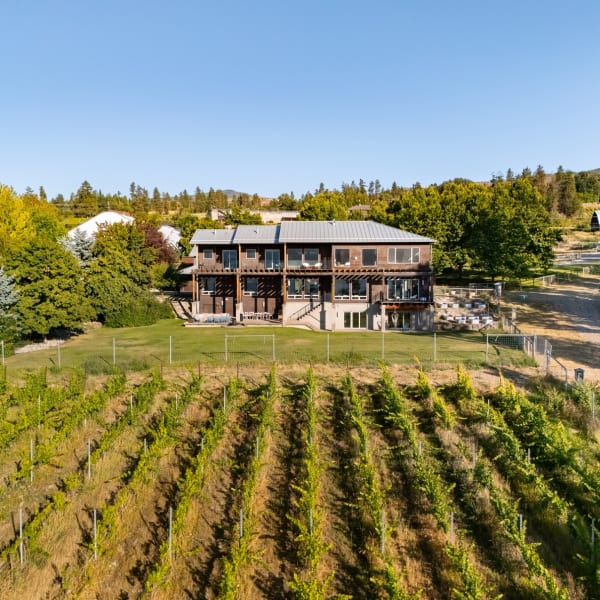 4-bedroom luxury home in 4840 Lakeshore Road, Kelowna, BC