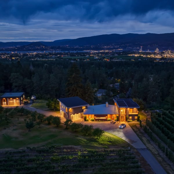 5-bedroom luxury home in 3194 Dunster Road, Kelowna, BC
