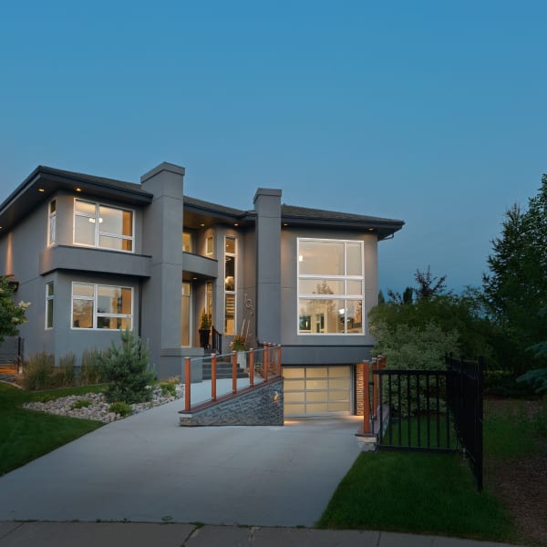 4-bedroom luxury home in 703 Dalhousie Way Northwest, Edmonton, AB