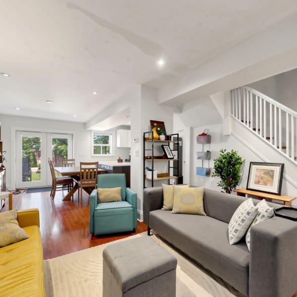 3-bedroom luxury home in 507 Rushton Road, Toronto, ON