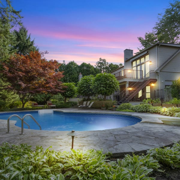 5-bedroom luxury home in 289 Indian Valley Trail, Mississauga, ON