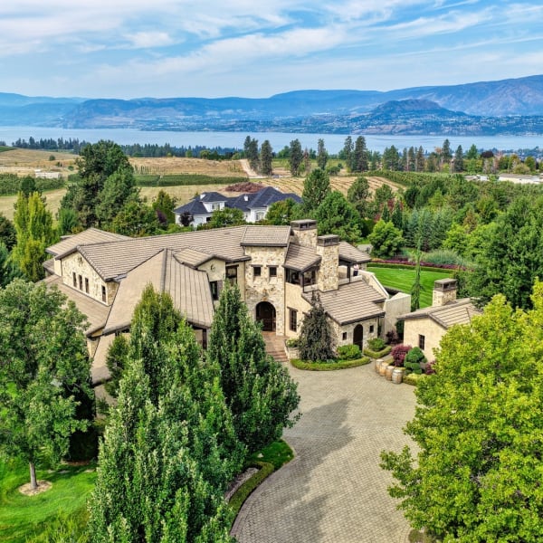 4-bedroom luxury home in 4303 Takla Road, Kelowna, BC