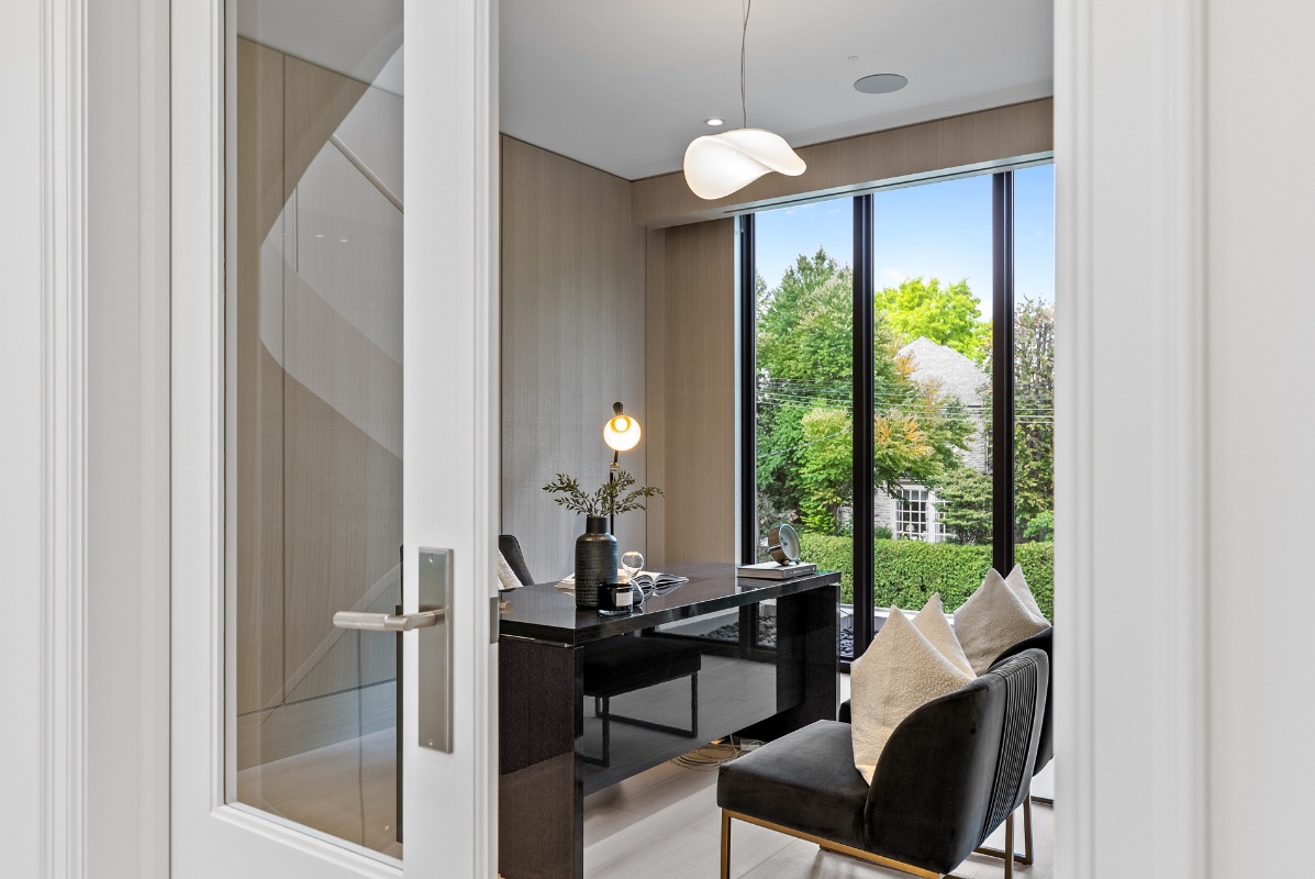 Luxury estate at 84 Old Forest Hill Road, Toronto, ON — photo 3
