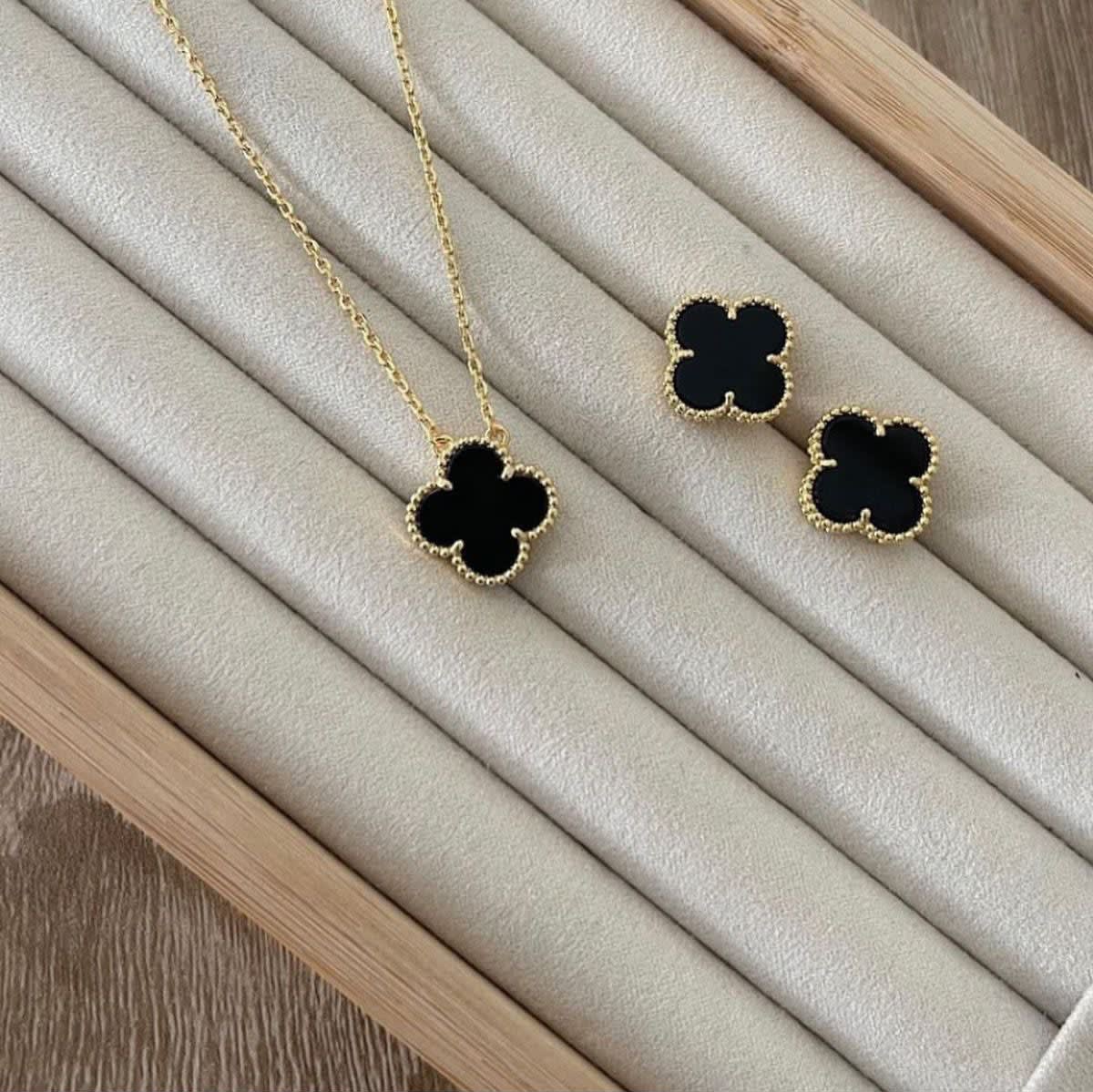 Four clover 2 piece set