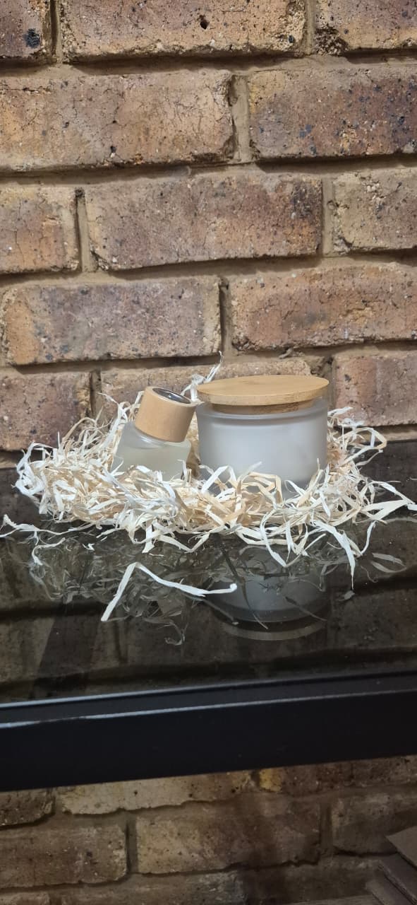 Champagne rose scented candle and diffuser