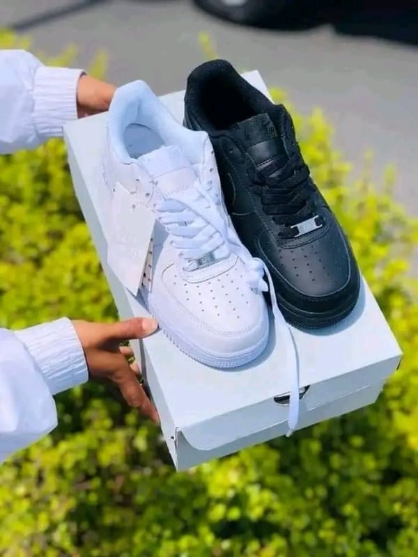 Nike Airforce plain white/black