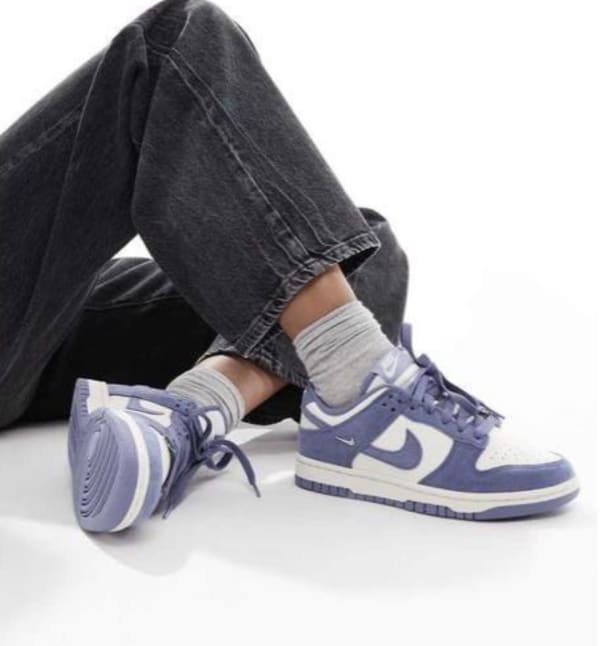 Blue n white