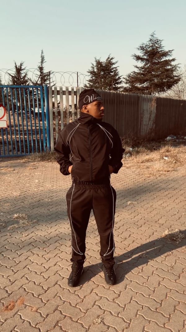 THE ISOLATE TRACKSUIT