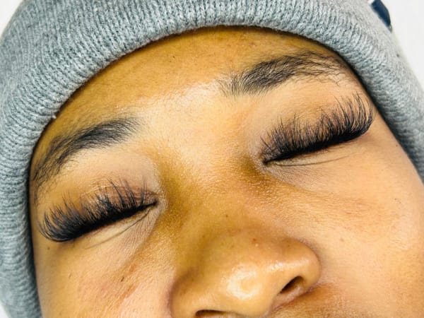 Cluster Lashes